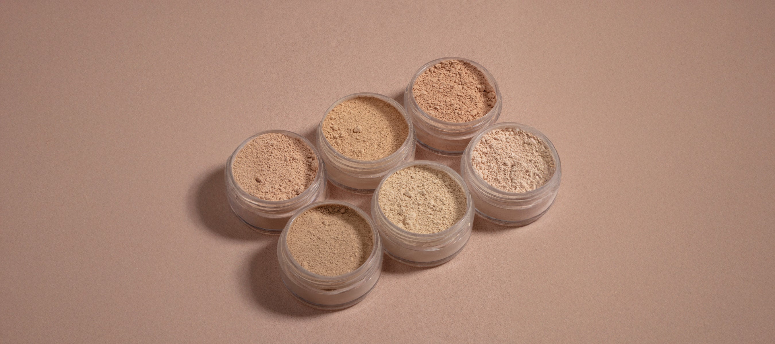 Ontdek het Verschil: Mineral Covering Concealers vs. Mineral Color Correcting Concealers