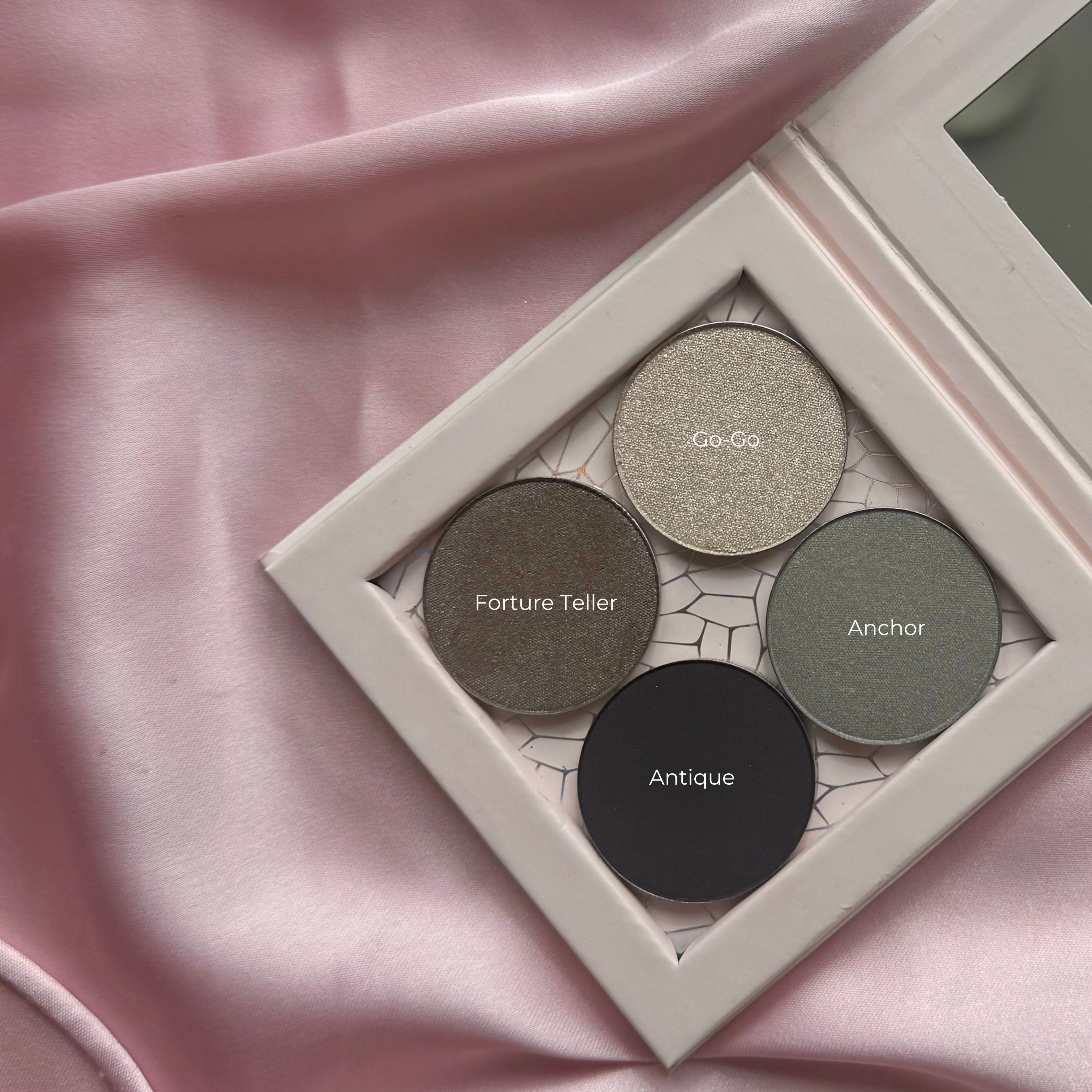 Pressed Eyeshadow Antique