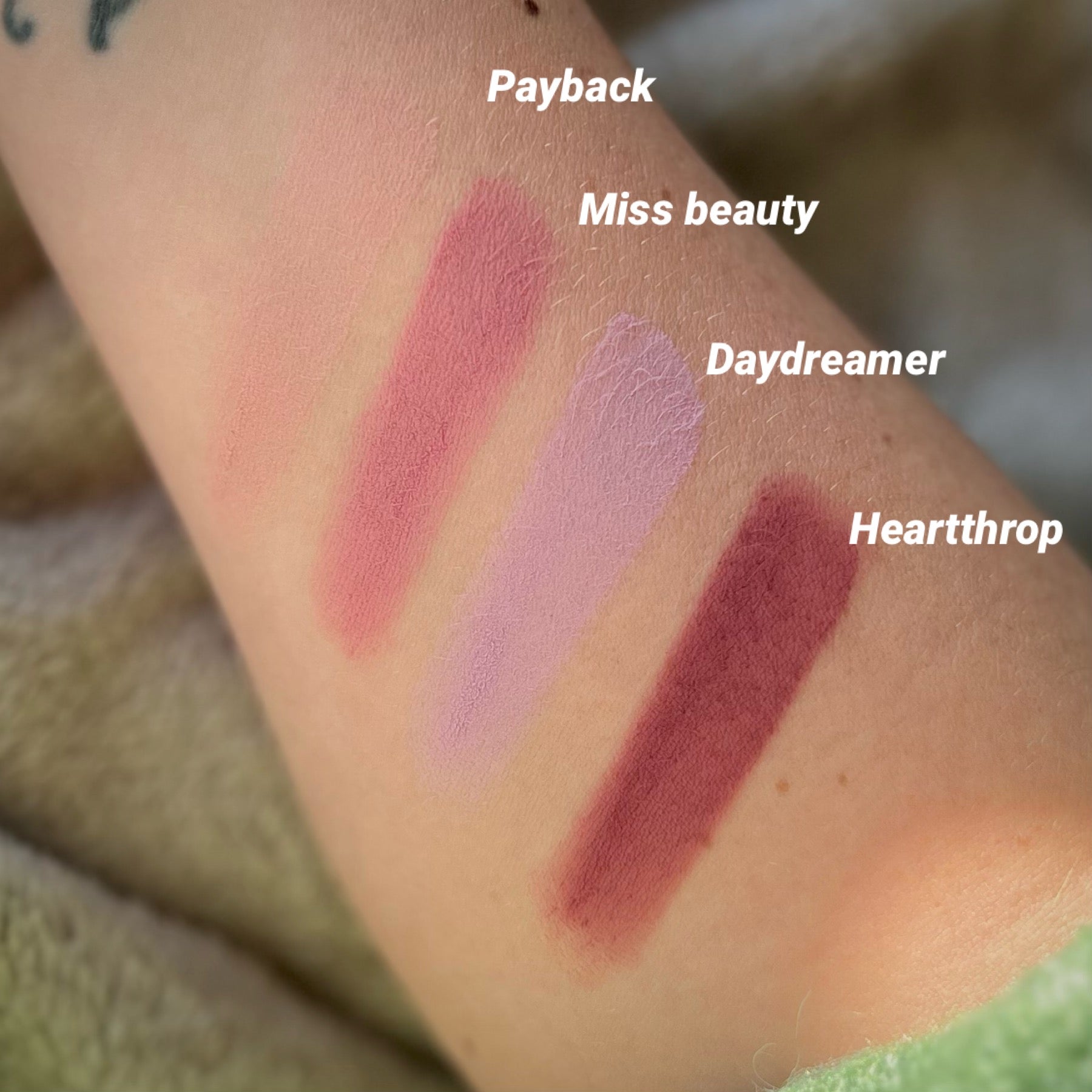 Pressed Eyeshadow Miss Beauty