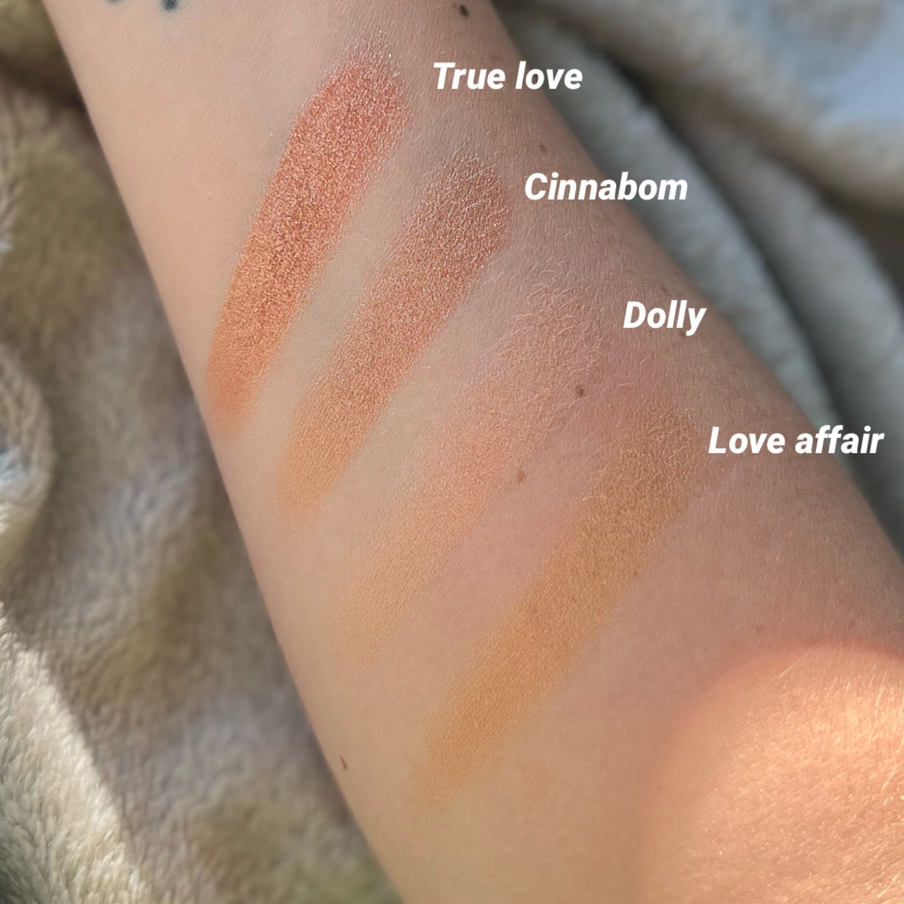 Pressed High-Shadow Dolly